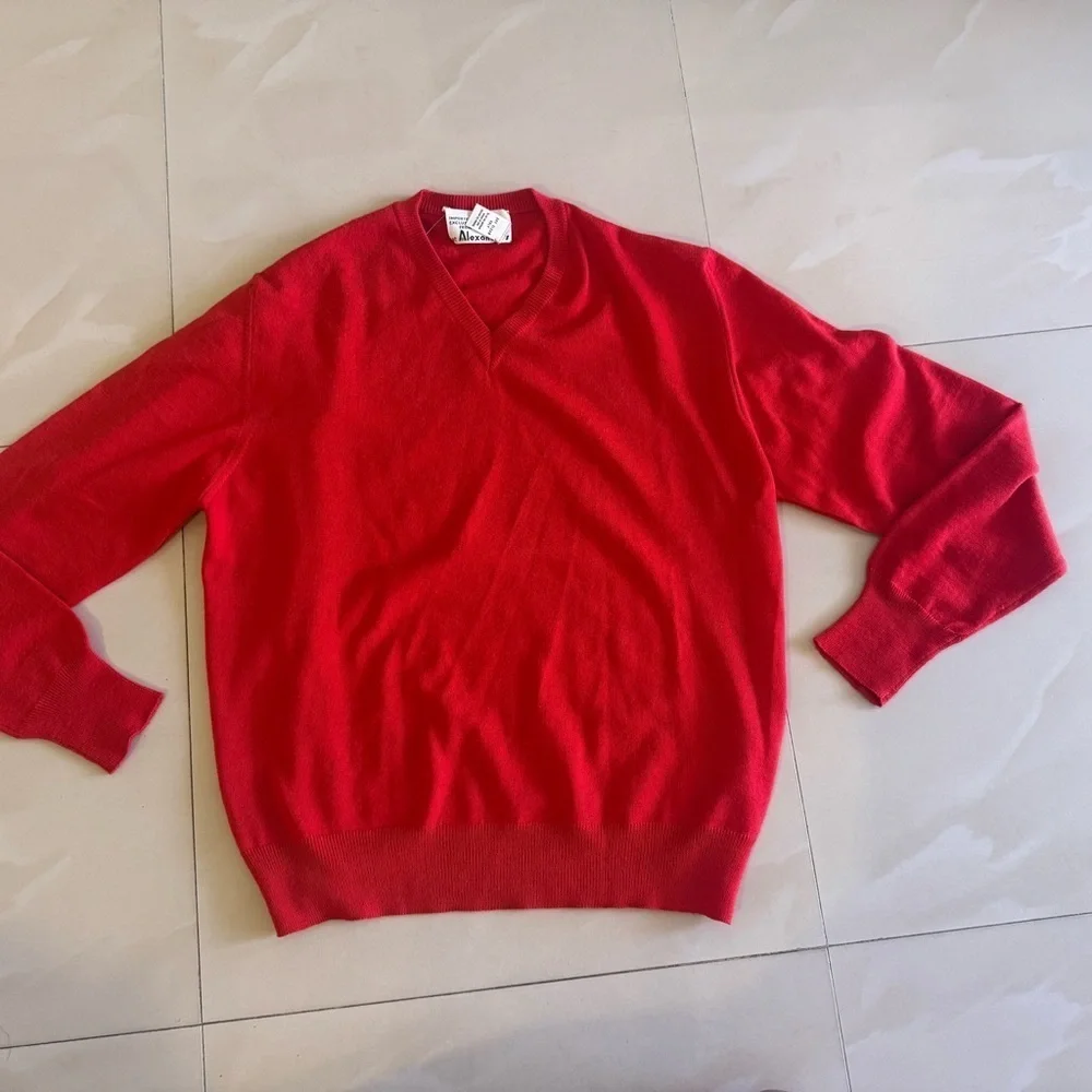 Sweater for Men imported exclusively from italy At Alexander red 100% wool red L